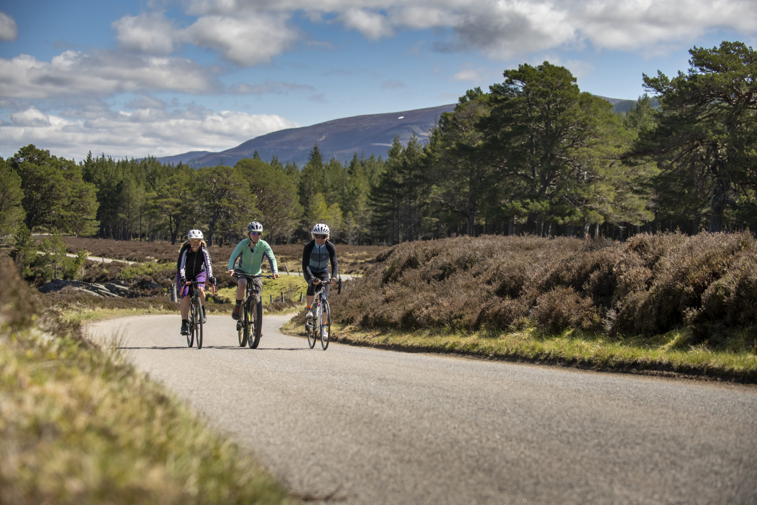 cycling cairngorms