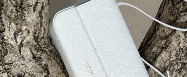 Discover the C.Nicol handbag studio